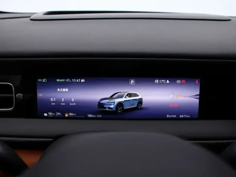 2026 Aito M6 с пробегом 6 000 км