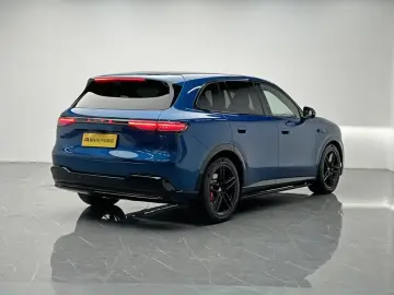 2026 Aito M6 с пробегом 6 200 км