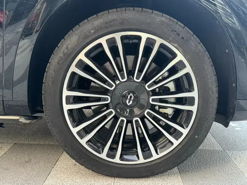 2024 Aito M7 с пробегом 27 000 км