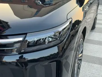 2024 Aito M7 с пробегом 27 000 км