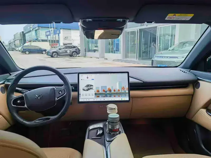 2025 Arcfox Alpha T5 с пробегом 27 000 км