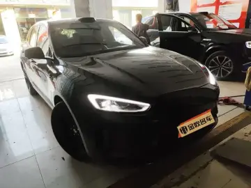 2025 Aito M5 с пробегом 9 400 км