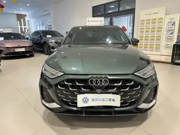 2025 Audi A3 с пробегом 24 000 км