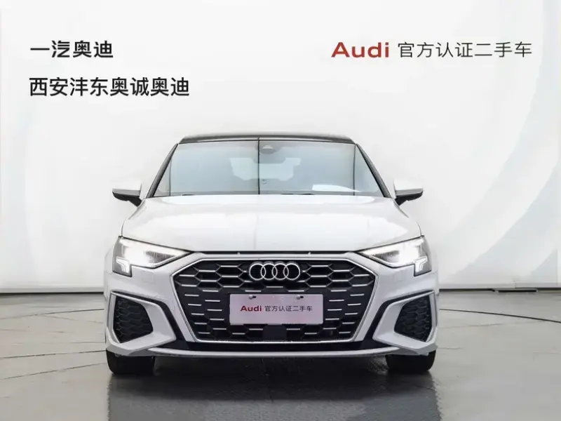 2024 Audi A3 с пробегом 21 800 км