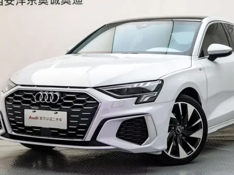 2024 Audi A3 с пробегом 21 800 км