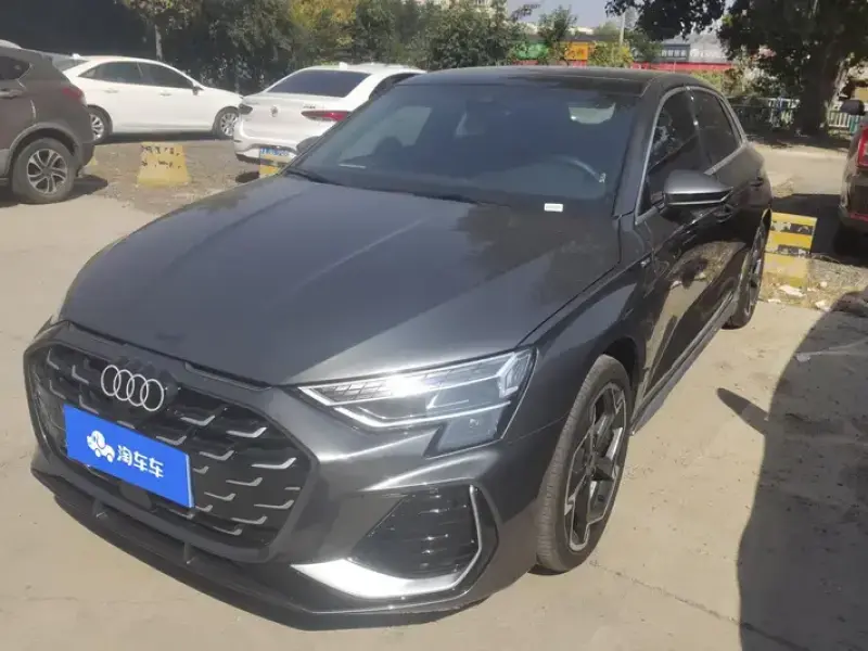 2026 Audi A3 с пробегом 6 000 км