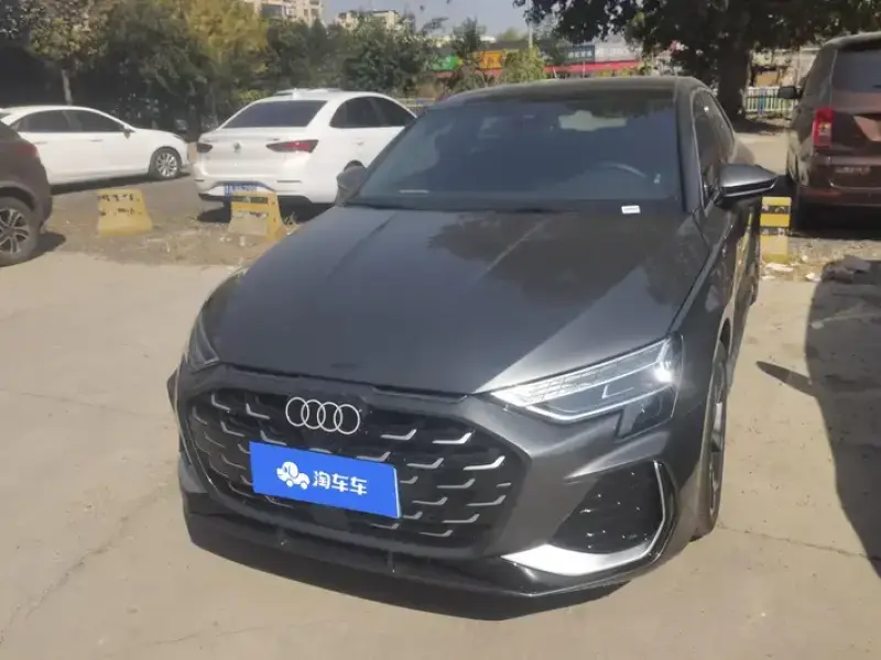 2026 Audi A3 с пробегом 6 000 км