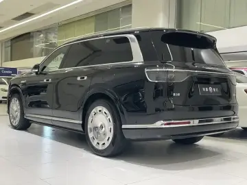 2026 Aito M9 с пробегом 100 км