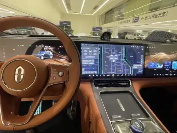 2026 Aito M9 с пробегом 100 км