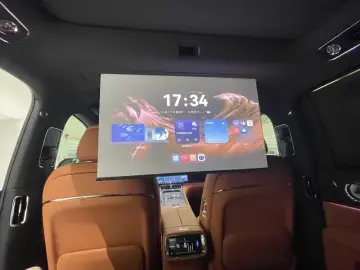 2026 Aito M9 с пробегом 100 км