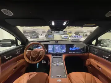 2026 Aito M9 с пробегом 100 км