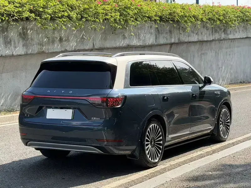 2024 Aito M9 с пробегом 50 000 км