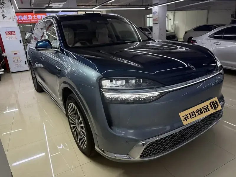 2026 Aito M9 с пробегом 6 800 км