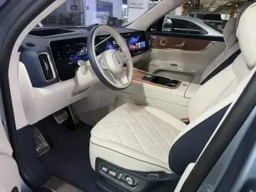 2026 Aito M9 с пробегом 6 800 км