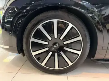 2025 Aito M9 с пробегом 21 000 км