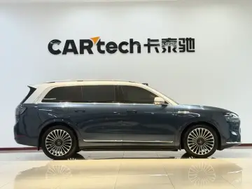 2025 Aito M9 с пробегом 28 000 км