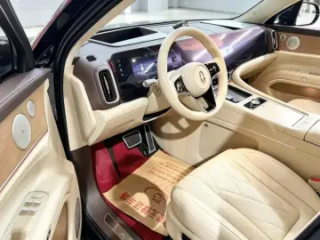 2024 Aito M9 с пробегом 70 000 км