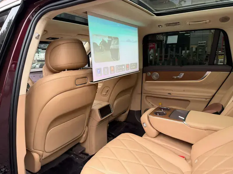 2025 Aito M9 с пробегом 38 000 км