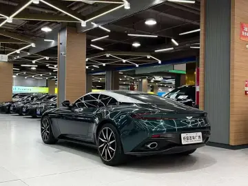 2020 Aston Martin DB11 с пробегом 34 000 км