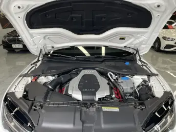 2018 Audi A7 с пробегом 88 000 км