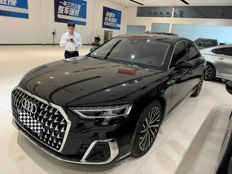 2024 Audi A8 с пробегом 19 000 км
