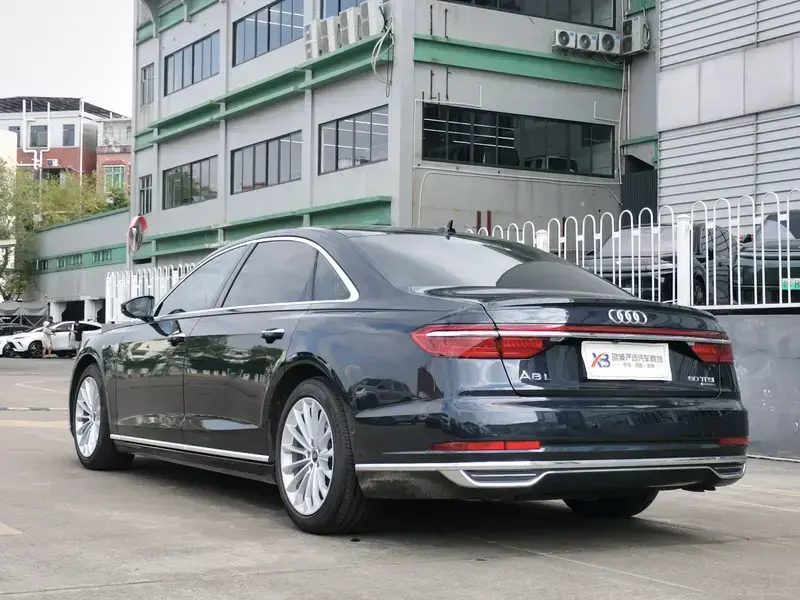 2021 Audi A8 с пробегом 73 000 км