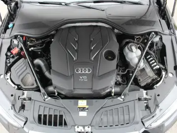 2022 Audi A8 с пробегом 61 500 км