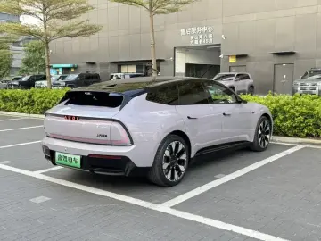 2026 Audi E5 с пробегом 19 000 км