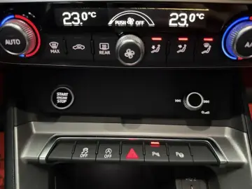 2022 Audi Q3 с пробегом 110 000 км