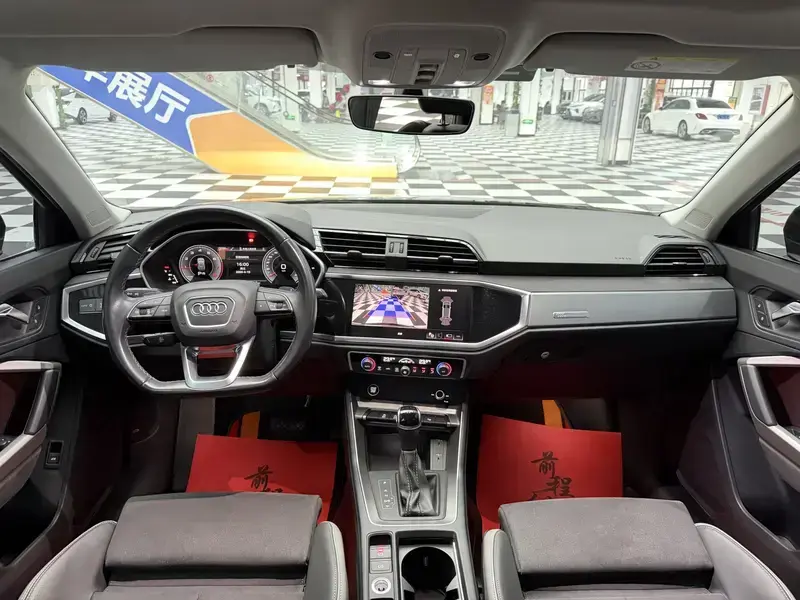 2022 Audi Q3 с пробегом 110 000 км
