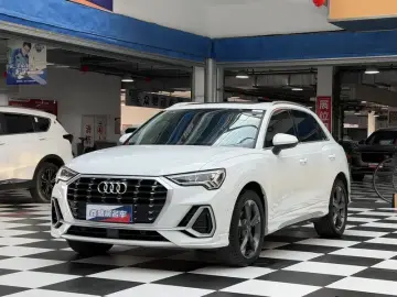 2022 Audi Q3 с пробегом 96 000 км