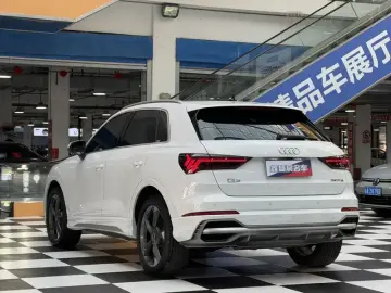 2022 Audi Q3 с пробегом 96 000 км