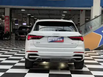 2022 Audi Q3 с пробегом 96 000 км