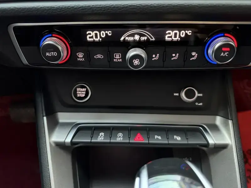 2022 Audi Q3 с пробегом 96 000 км