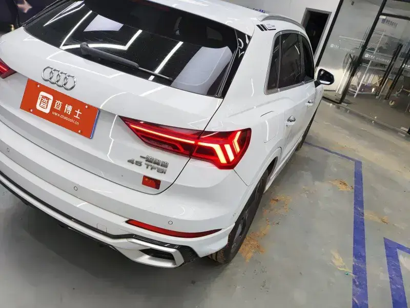 2024 Audi Q3 с пробегом 19 000 км