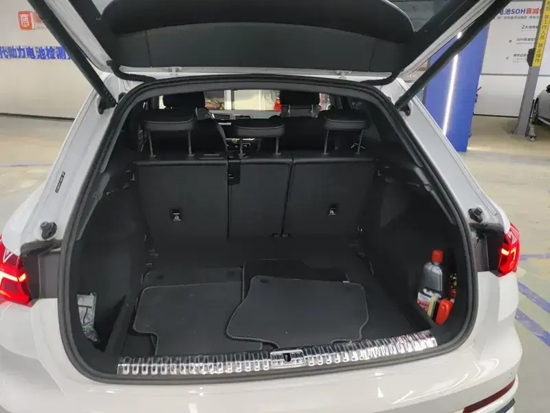 2024 Audi Q3 с пробегом 19 000 км