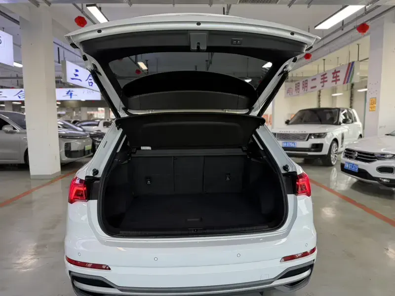 2022 Audi Q3 с пробегом 40 000 км