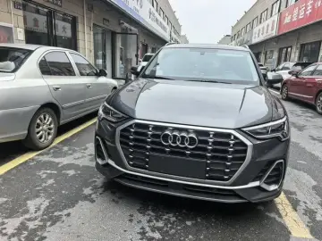 2022 Audi Q3 с пробегом 43 000 км