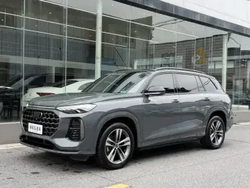 2023 Audi Q6 с пробегом 14 000 км