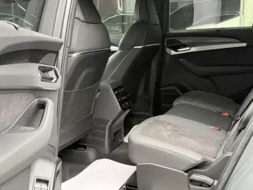 2023 Audi Q6 с пробегом 14 000 км