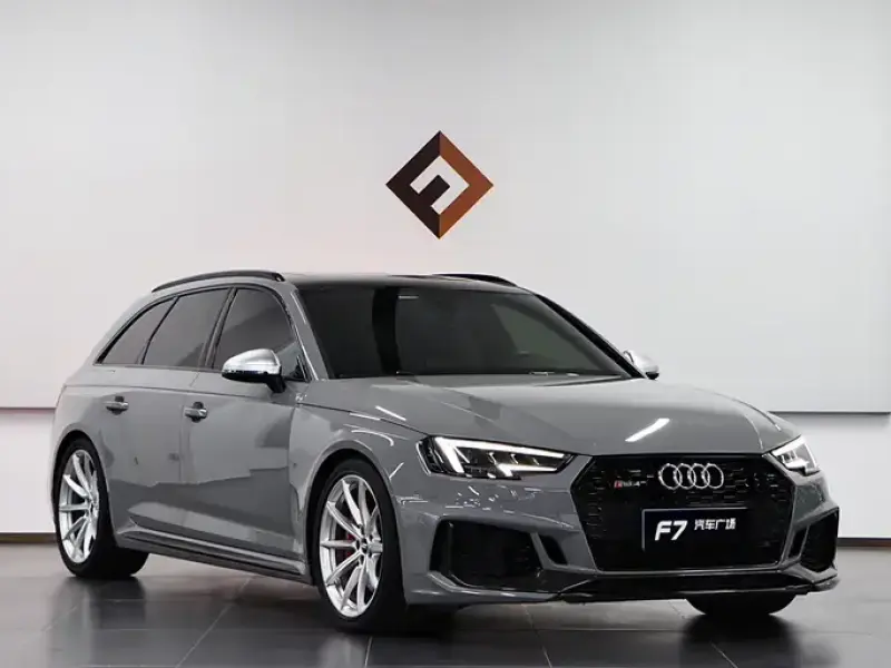 2019 Audi RS 4 с пробегом 72 000 км