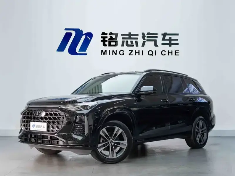 2024 Audi Q6 с пробегом 17 000 км