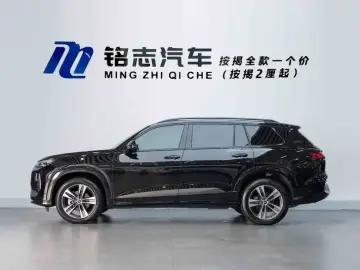 2024 Audi Q6 с пробегом 17 000 км