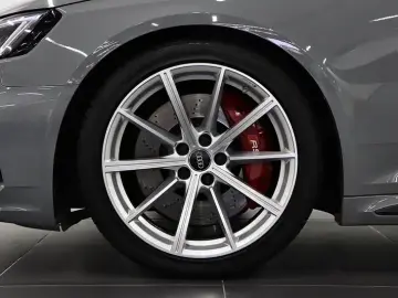 2019 Audi RS 4 с пробегом 72 000 км