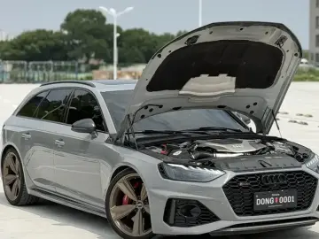 2022 Audi RS 4 с пробегом 35 000 км