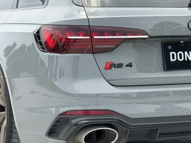 2022 Audi RS 4 с пробегом 35 000 км