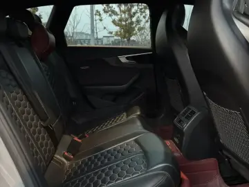 2022 Audi RS 4 с пробегом 36 000 км