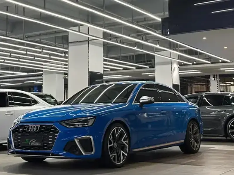 2021 Audi S4 с пробегом 94 600 км