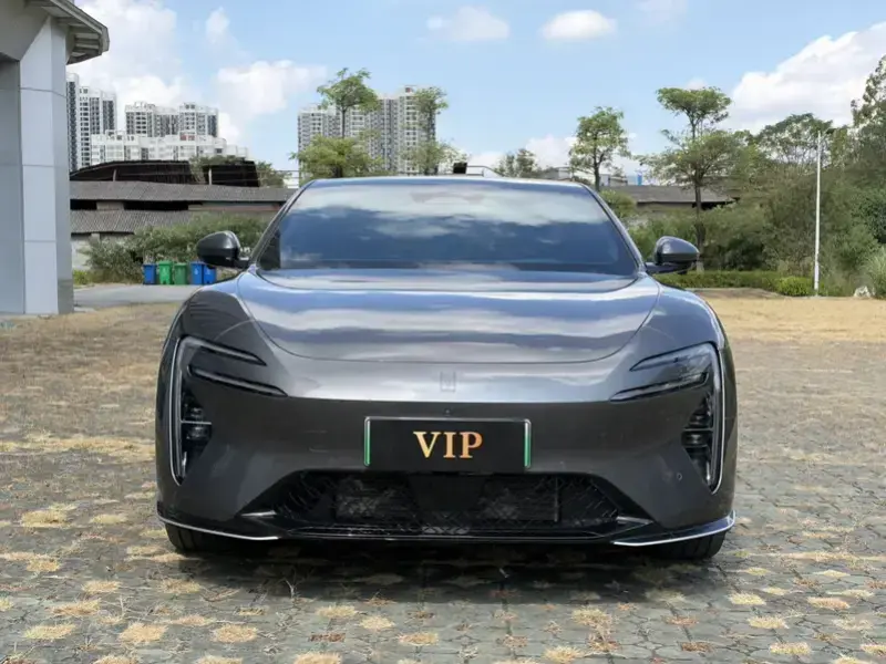 2025 Avatr 06 с пробегом 21 000 км