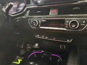 2021 Audi S4 с пробегом 94 600 км
